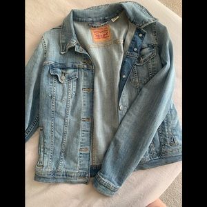 Women’s Levi’s Jean Jacket